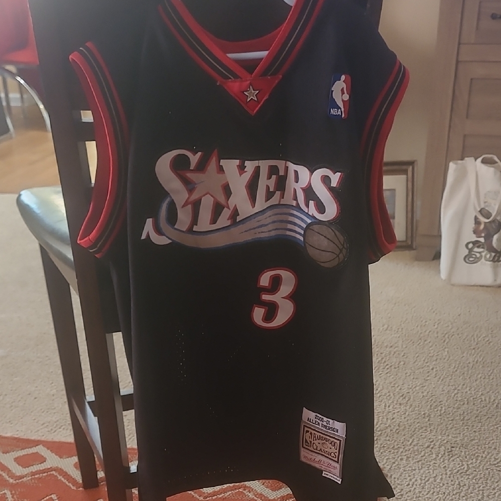 Mitchell & Ness Sixers Jersey in Black and Red